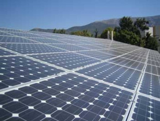 ΣΥΡΙΖΑ για φωτοβολταϊκά: Το Ελντοράντο έγινε εφιάλτης