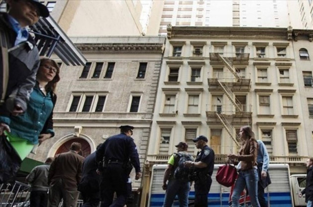 Βρήκαν εξάρτημα αεροπλάνου που χτύπησε τους δίδυμους πύργους!