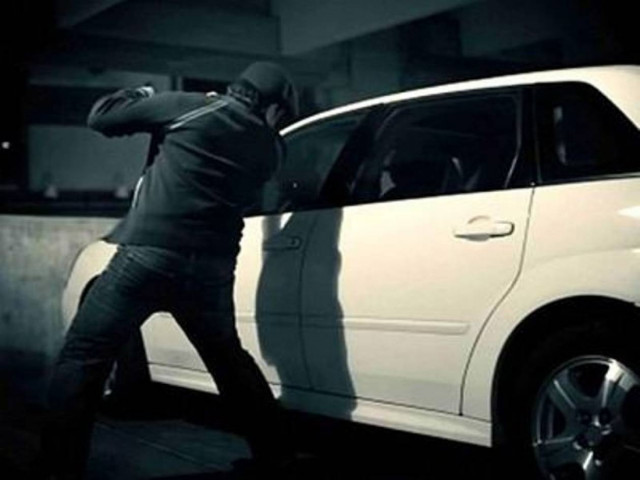 Αλλοδαποί έκλεβαν αυτοκίνητα στα βόρεια προάστια