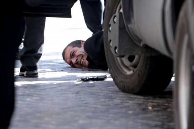 «Απελπισμένος» ο δράστης: Τι περιμένετε, πυροβολήστε με!