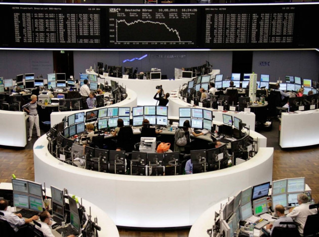 Κέρδη και ρεκόρ στη Wall Street