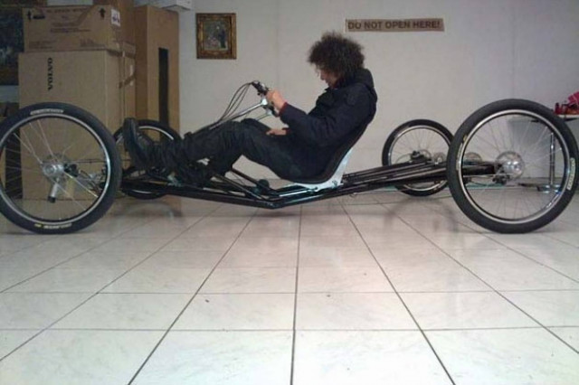 Απίστευτο: Πόρσε από πλαστικό και αλουμινόχαρτο!