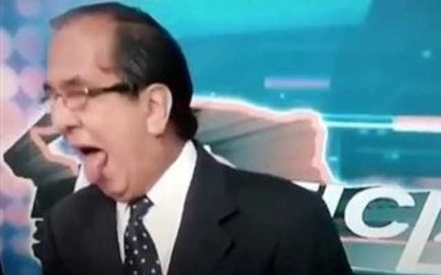 Βίντεο: Ρεζίλι έγινε ο παρουσιαστής στον αέρα