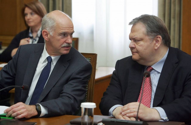 Συνάντηση Βενιζέλου-Παπανδρέου τη Μεγάλη Τρίτη