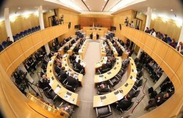 Έκκληση υπουργών για ψήφιση μνημονίου και δανειακής σύμβασης