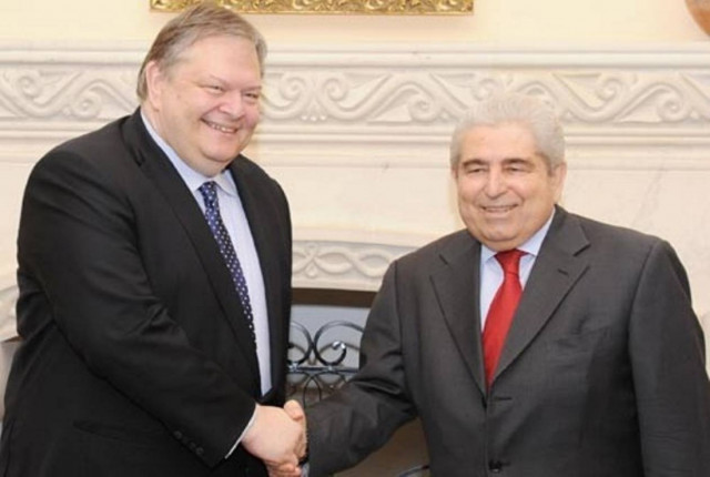 Στο δρόμο του Βενιζέλου ο Χριστόφιας