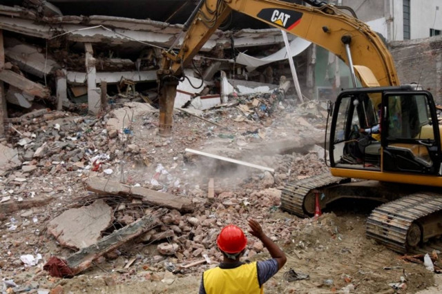 Ξεπέρασαν τους 400 οι νεκροί στο Μπαγκλαντές