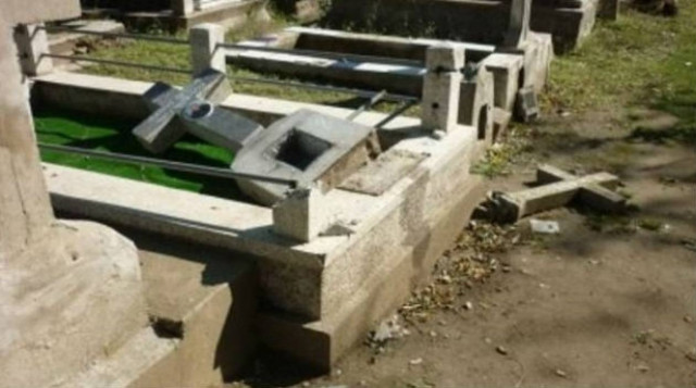 Βανδάλισαν τάφους ηρώων του '40 στην Ηπειρο