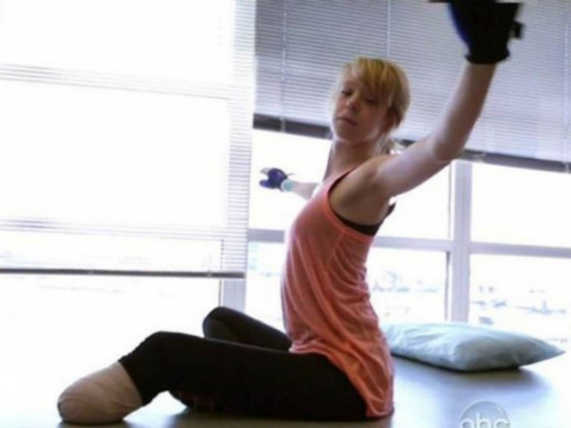 Βίντεο: 32χρονη που έχασε το πόδι της στη Βοστόνη χορεύει και πάλι!