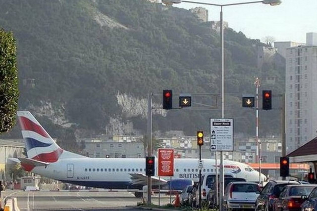 Το πιο τρομακτικό αεροδρόμιο (pics)