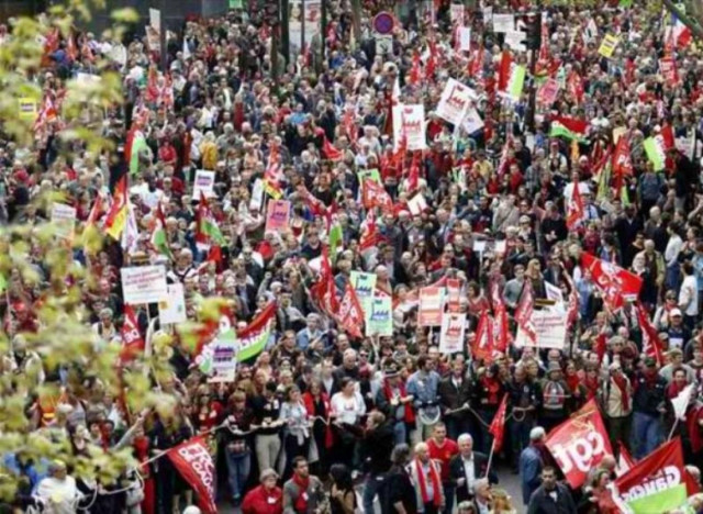 Διαδήλωσαν κατά της λιτότητας στη Γαλλία