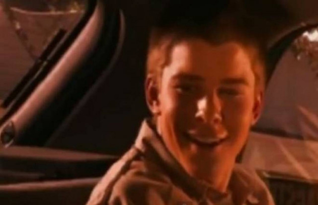 Η διαφήμιση της ημέρας: Τους... τσάκωσε ο γιος με την παρέα (Video)