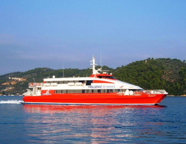 Μηχανική βλάβη σε επιβατικό πλοίο