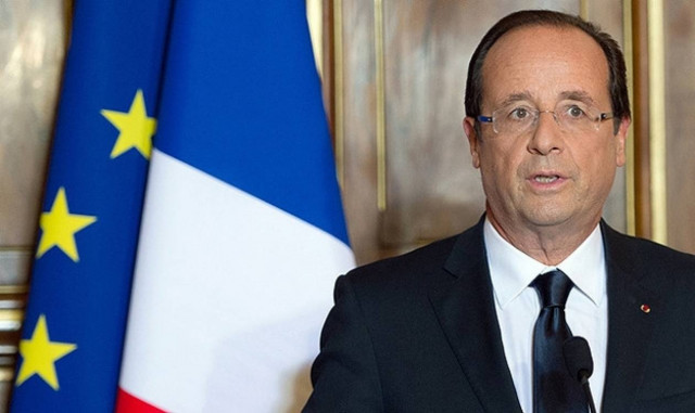 Προαναγγέλλει ανασχηματισμό ο Ολάντ