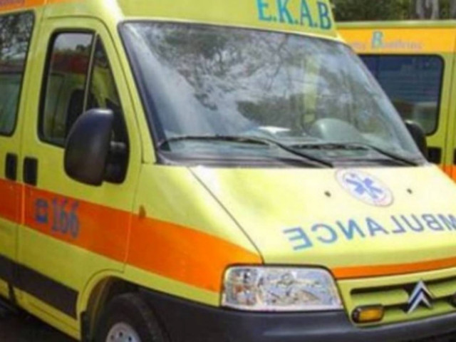 Επιχείρηση απεγκλωβισμού 35χρονης μετά από τροχαίο