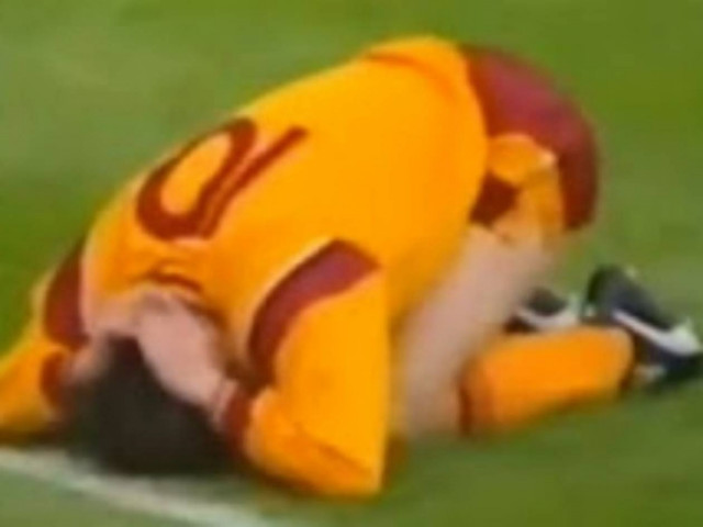 Βίντεο: Παίκτες που άφησαν την τελευταία τους πνοή στο γήπεδο