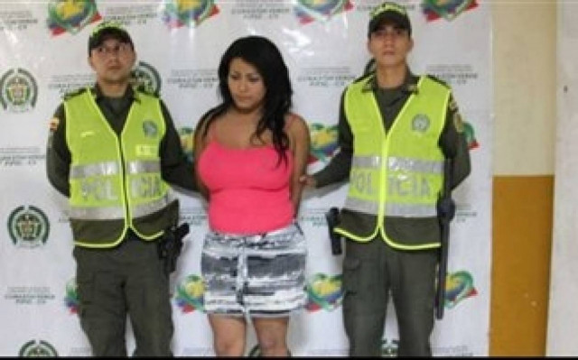 Κακοποιός άλλαξε φύλλο και έγινε πόρνη για να μην τον συλλάβουν!