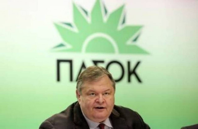 «Κατανοώ τον Παπανδρέου όχι όμως για τις αναφορές του σε εσωκομματικά»