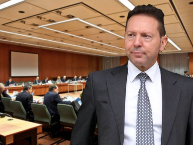 Σε αγώνα δρόμου η κυβέρνηση για τη διπλή δόση