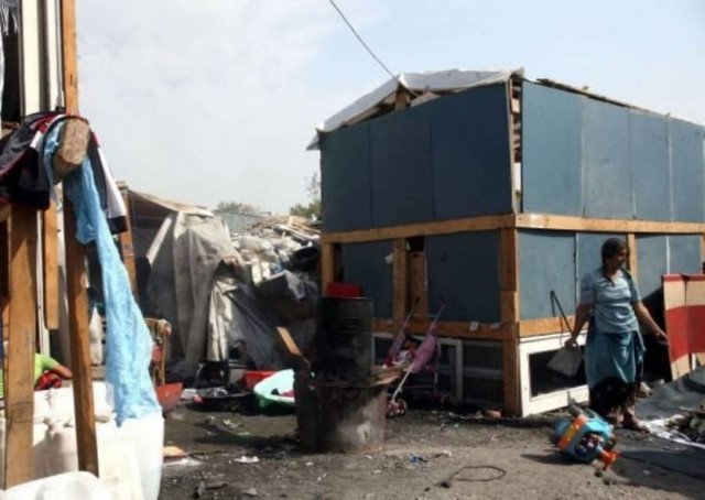 Προχωρεί η κατεδάφιση του καταυλισμού των Ρομά στο Χαλάνδρι