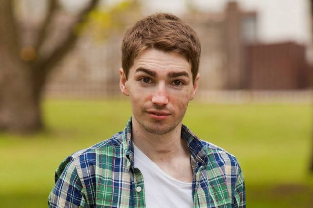 Απίστευτο: Ο 25χρονος που ξεγέλασε το θάνατο... 8 φορές!