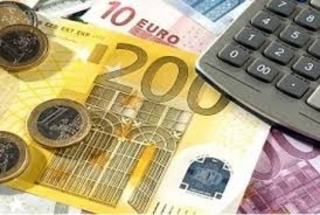 Το ευρώ διαμορφώνεται στα 1,3019 δολάρια