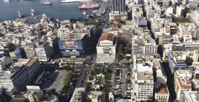 Εμπορικός Σύλλογος Πειραιά: «Ποτέ την Κυριακή»