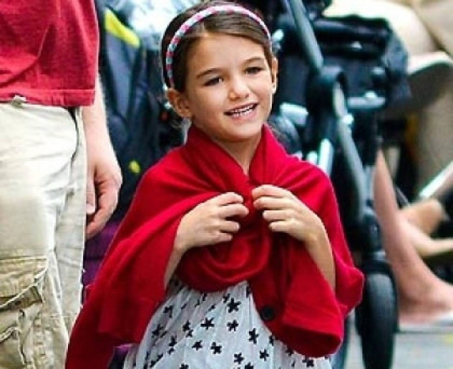 Η Suri Cruise σχεδιάζει τη δική της σειρά ρούχων!
