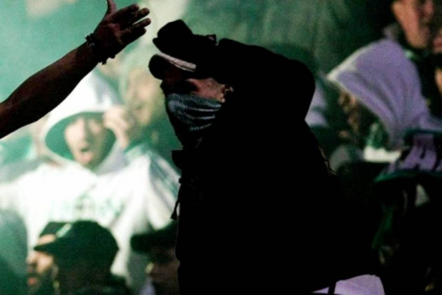 Σοβαρά επεισόδια στο σταθμό Πετραλώνων