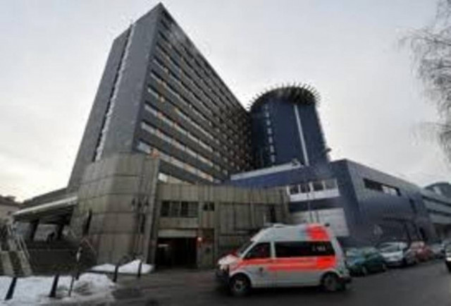 Οδήγησε ως το νοσοκομείο με το χέρι του... στη θέση του συνοδηγού