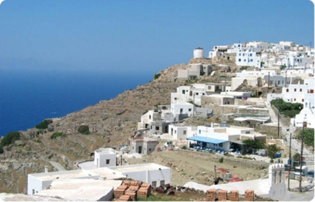 Παπάς-κομάντο και παπάς-βιολιστής στο ίδιο νησί