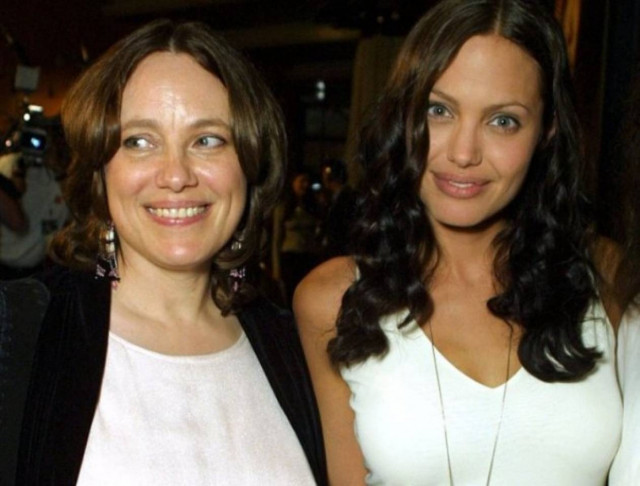 Αντζελίνα Τζολί: «Δεν νιώθω λιγότερο γυναίκα»