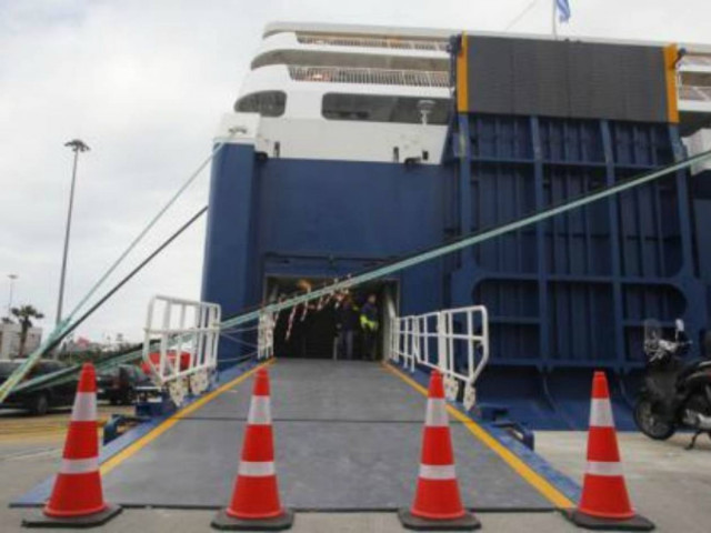 Κανονικά η ακτοπλοϊκή συγκοινωνία από τη Σαλαμίνα προς το Πέραμα