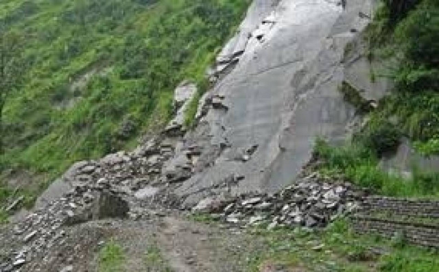 Κατολίσθηση στο Σπαθοβούνι Κορινθίας