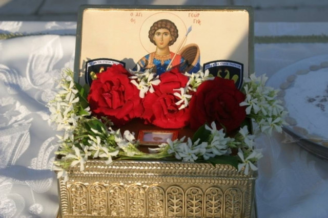 Υποδοχή λειψάνου Αγ. Γεωργίου Τροπαιοφόρου στο Στρατόπεδο Πατσούκα