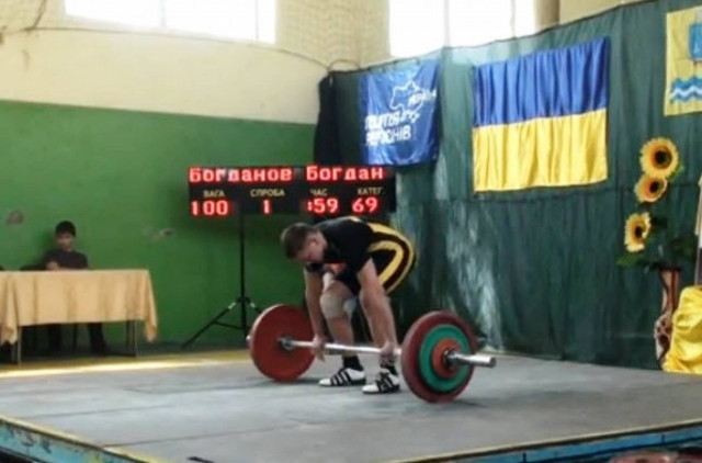 Βίντεο: Κάτσε κάτω από τη μπάρα... αν μπορείς