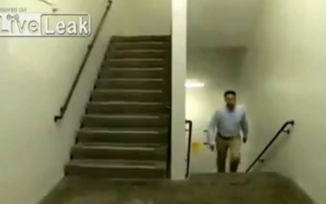 Δεν θα πιστεύετε στα μάτια σας όταν δείτε αυτό το βίντεο!