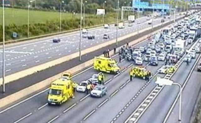 Τραυματίστηκε σε σοβαρό τροχαίο ατύχημα διάσημος τραγουδιστής!