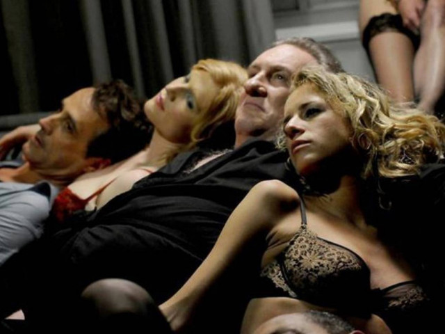 Ο Ζεράρ Ντεπαρντιέ υποδύεται έναν «πρόστυχο» Ντομινίκ Στρος Καν