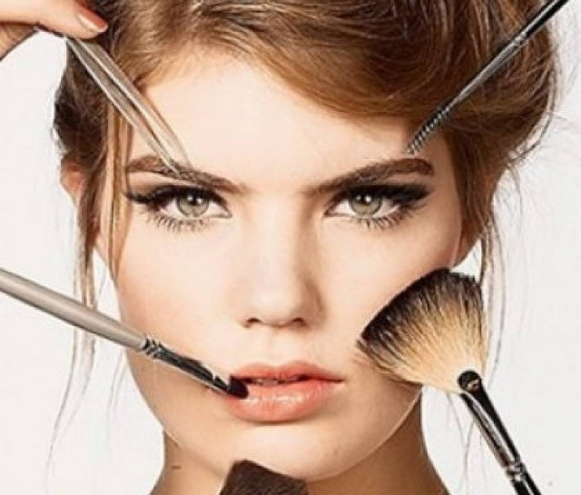 Tips για να μένει το make-up σας αναλλοίωτο για περισσότερο διάστημα!