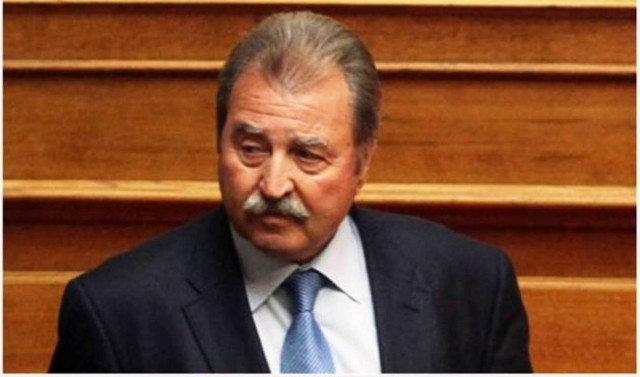 Τραγάκης: Μείωση της αποζημίωσης για τους απείθαρχους βουλευτές
