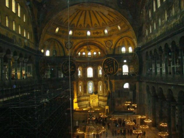 Μία «κόλαση» για την Αγια Σοφια!