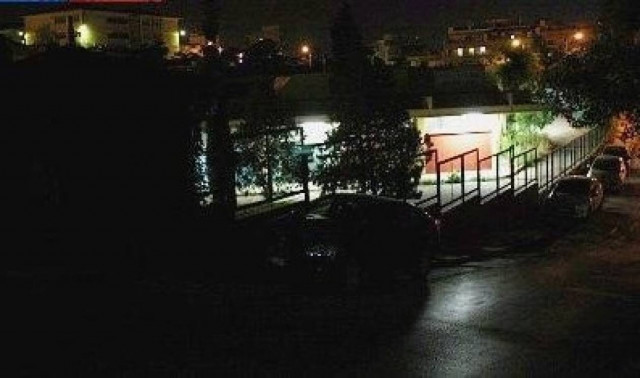 Δήλωση - ΣΟΚ: Θα άφηνα ορφανά τα παιδιά μου για 345 ευρώ (vid)