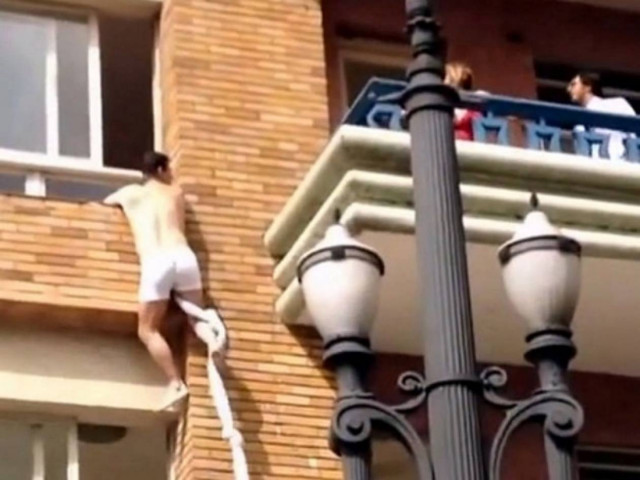 Βίντεο: Ζευγάρι τσακώνεται ενώ ο εραστής φεύγει από το παράθυρο