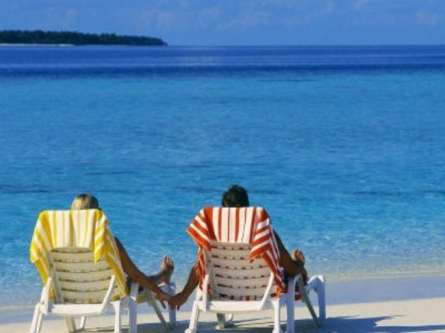 Προσέλκυση τουριστών μέσω της τηλεόρασης επιθυμεί η κυβέρνηση