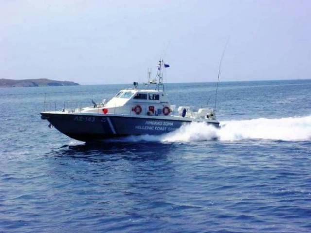 Μεταφορά σωτηρίας για δύο άτομα από τη Σαμοθράκη