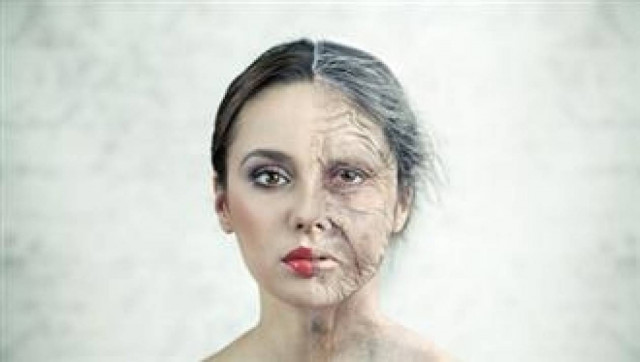 Ποιες 9 καθημερινές συνήθειες μας γερνούν;