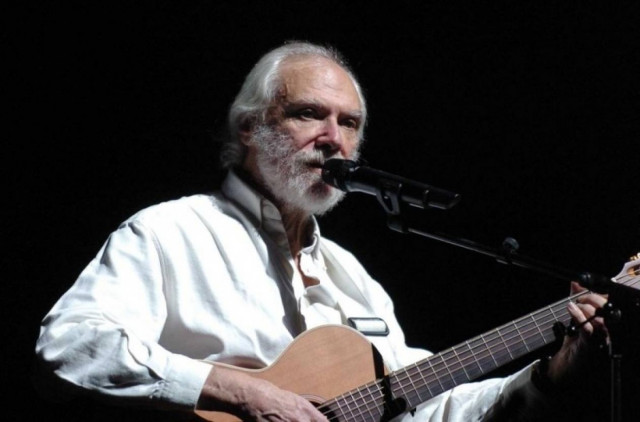 «Έφυγε» ο Ζορζ Μουστακί