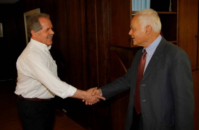 Συνάντηση Μανιτάκη – ΑΔΕΔΥ για τις απολύσεις στο Δημόσιο