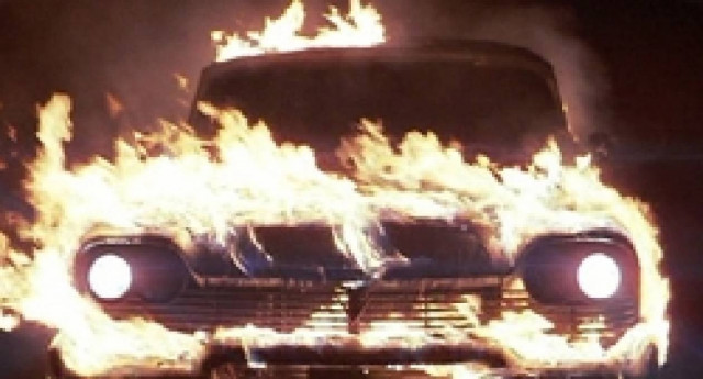 Δεν γίνονται αυτά: Την πάτησε το αυτοκίνητό της... 3 φορές!